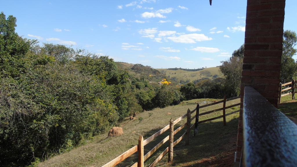 Chalés Pedacim du Céu Bueno Brandão Esterno foto